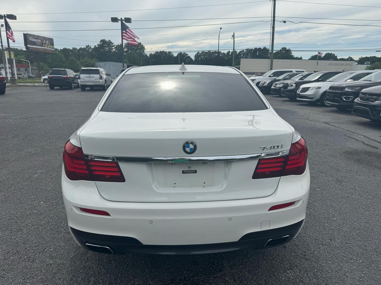 BMW 7 Series 4dr Sdn 740i RWD 2014