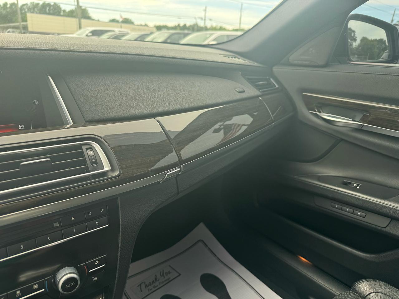 BMW 7 Series 4dr Sdn 740i RWD 2014