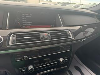 BMW 7 Series 4dr Sdn 740i RWD 2014