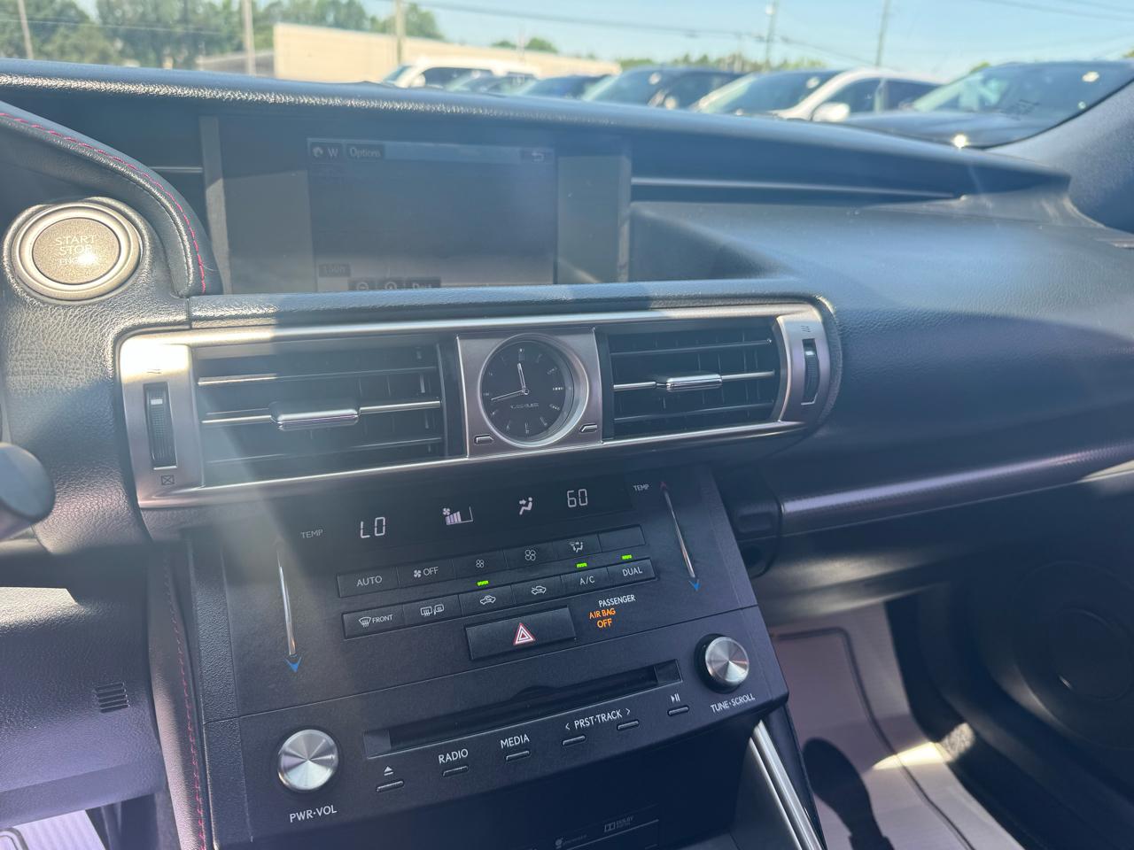 Lexus IS 250 4dr Sport Sdn RWD 2015