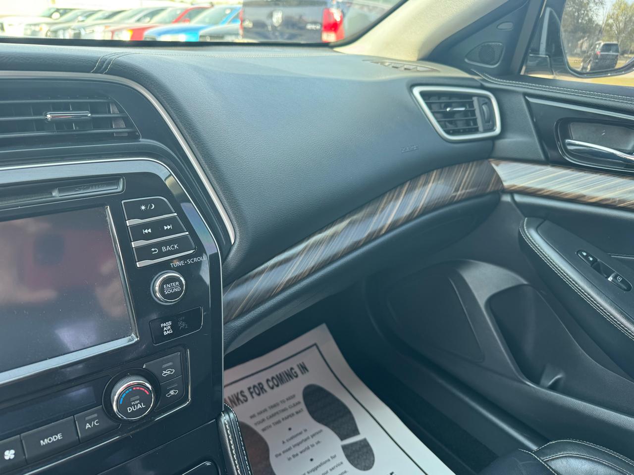 Nissan Maxima 4dr Sdn 3.5 Platinum 2016