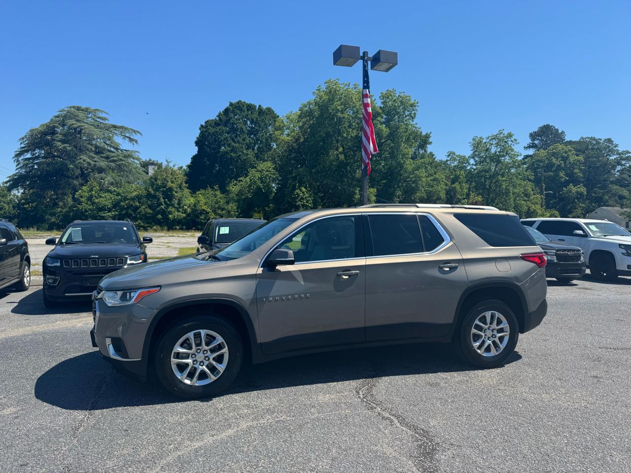 Chevrolet Traverse FWD 4dr LT Cloth w/1LT 2018