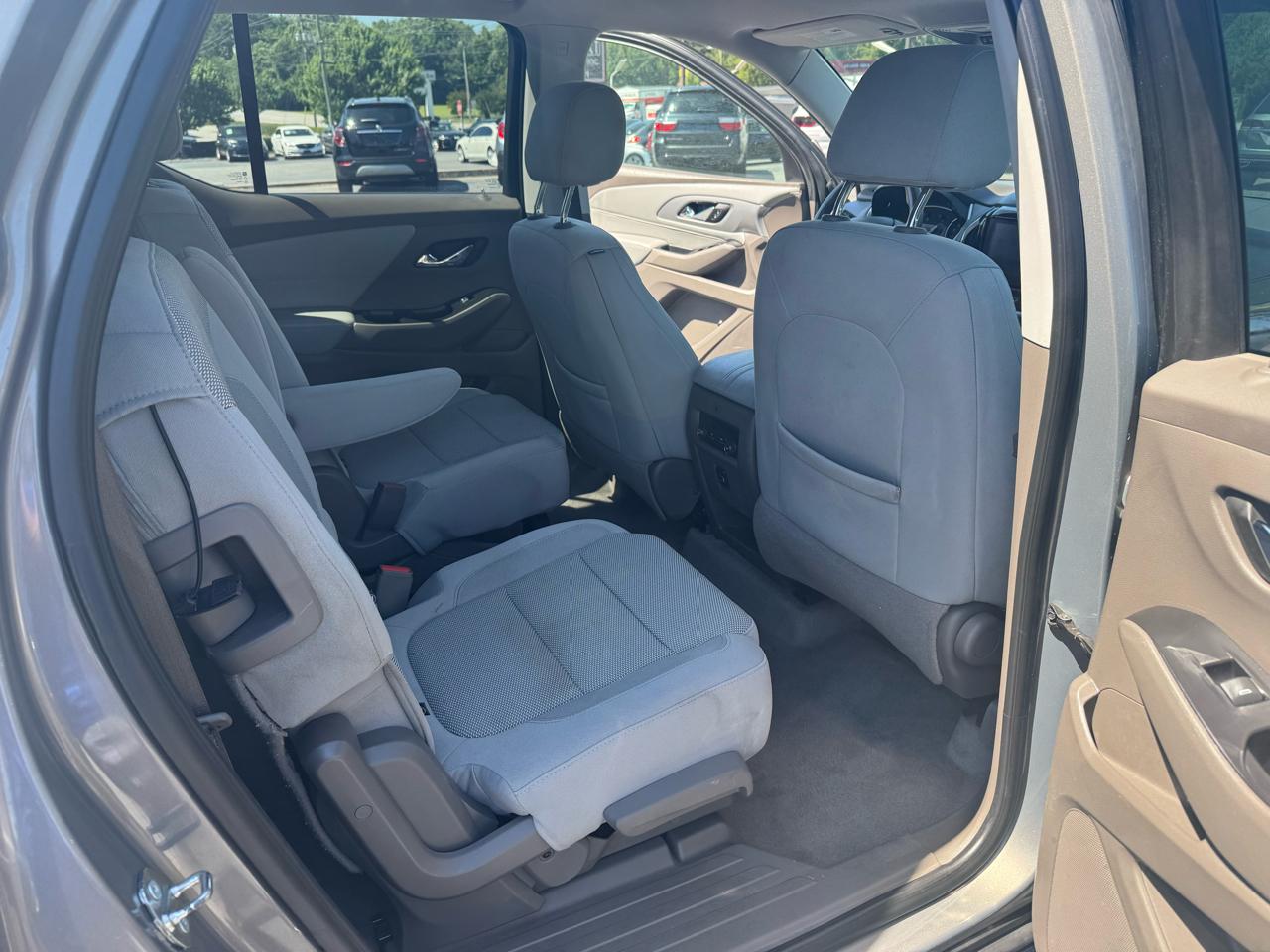 Chevrolet Traverse FWD 4dr LT Cloth w/1LT 2018