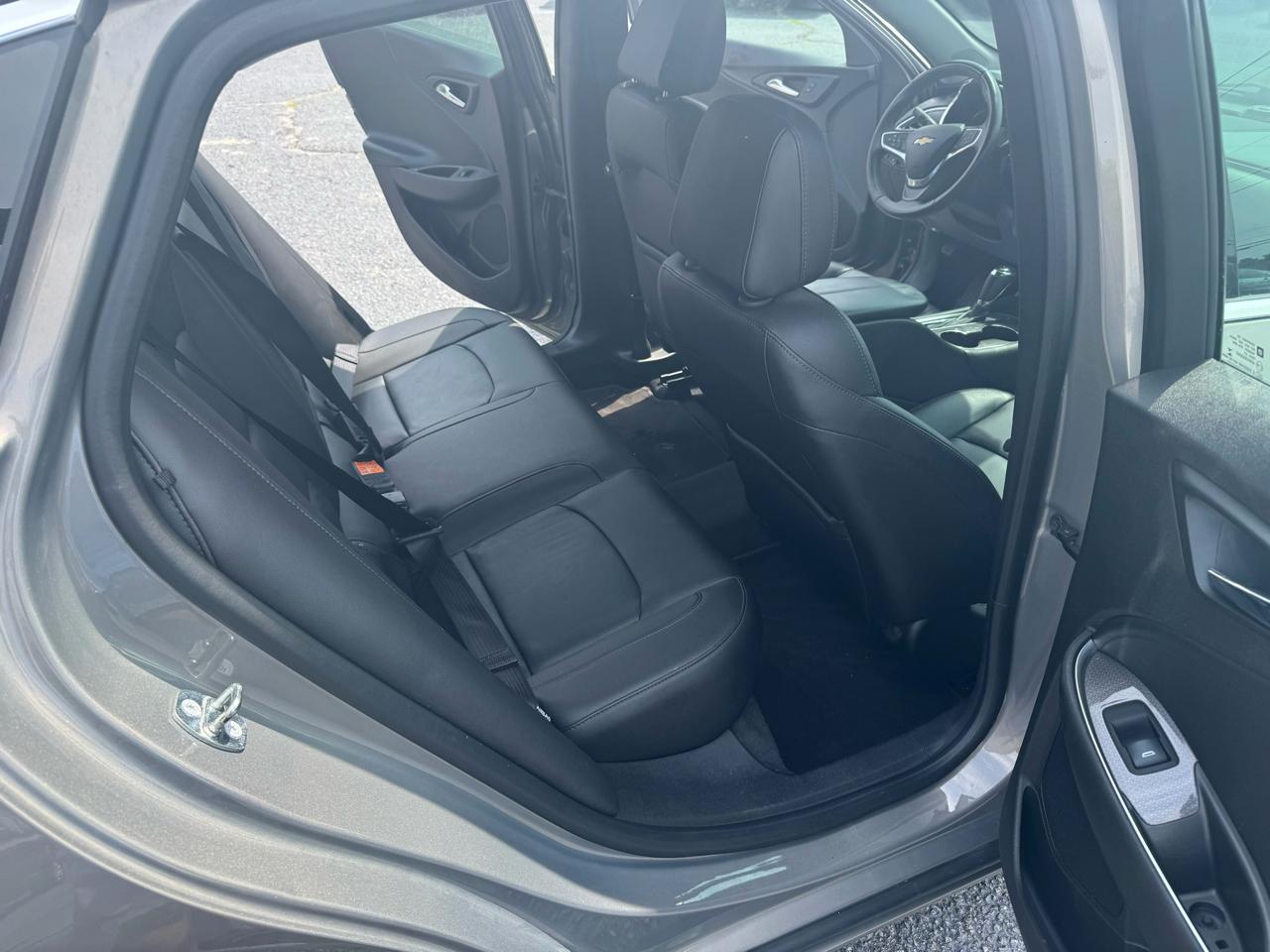Chevrolet Malibu 4dr Sdn LT w/1LT 2017