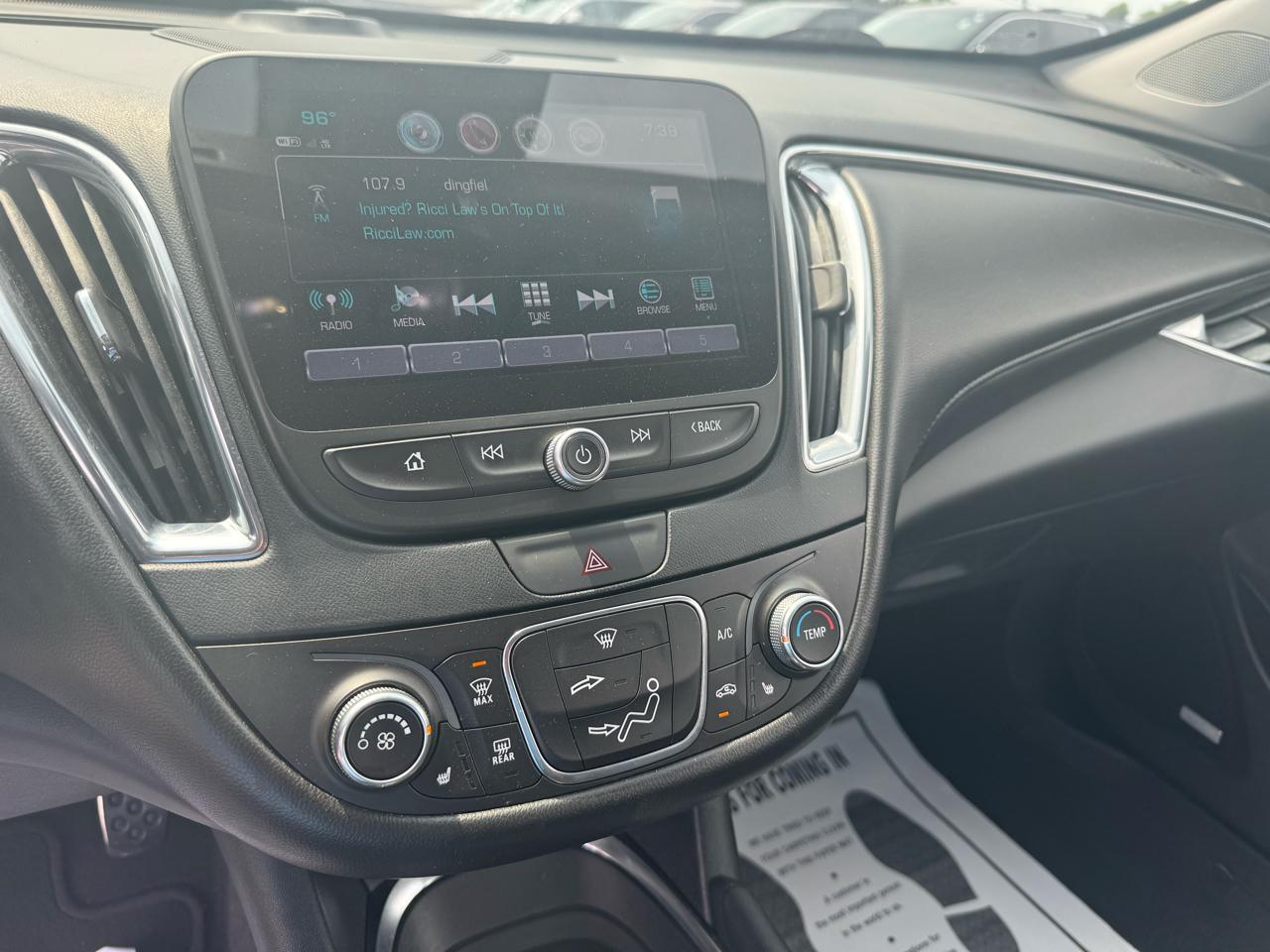 Chevrolet Malibu 4dr Sdn LT w/1LT 2017