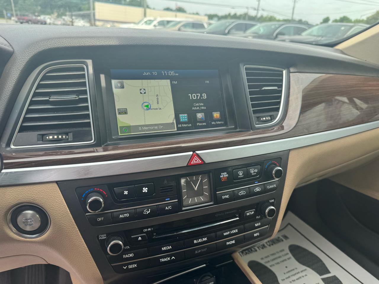 Hyundai Genesis 4dr Sdn V6 3.8L RWD 2016