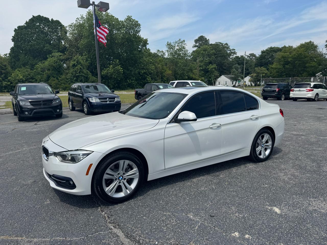 BMW 3 Series 330i Sedan 2018
