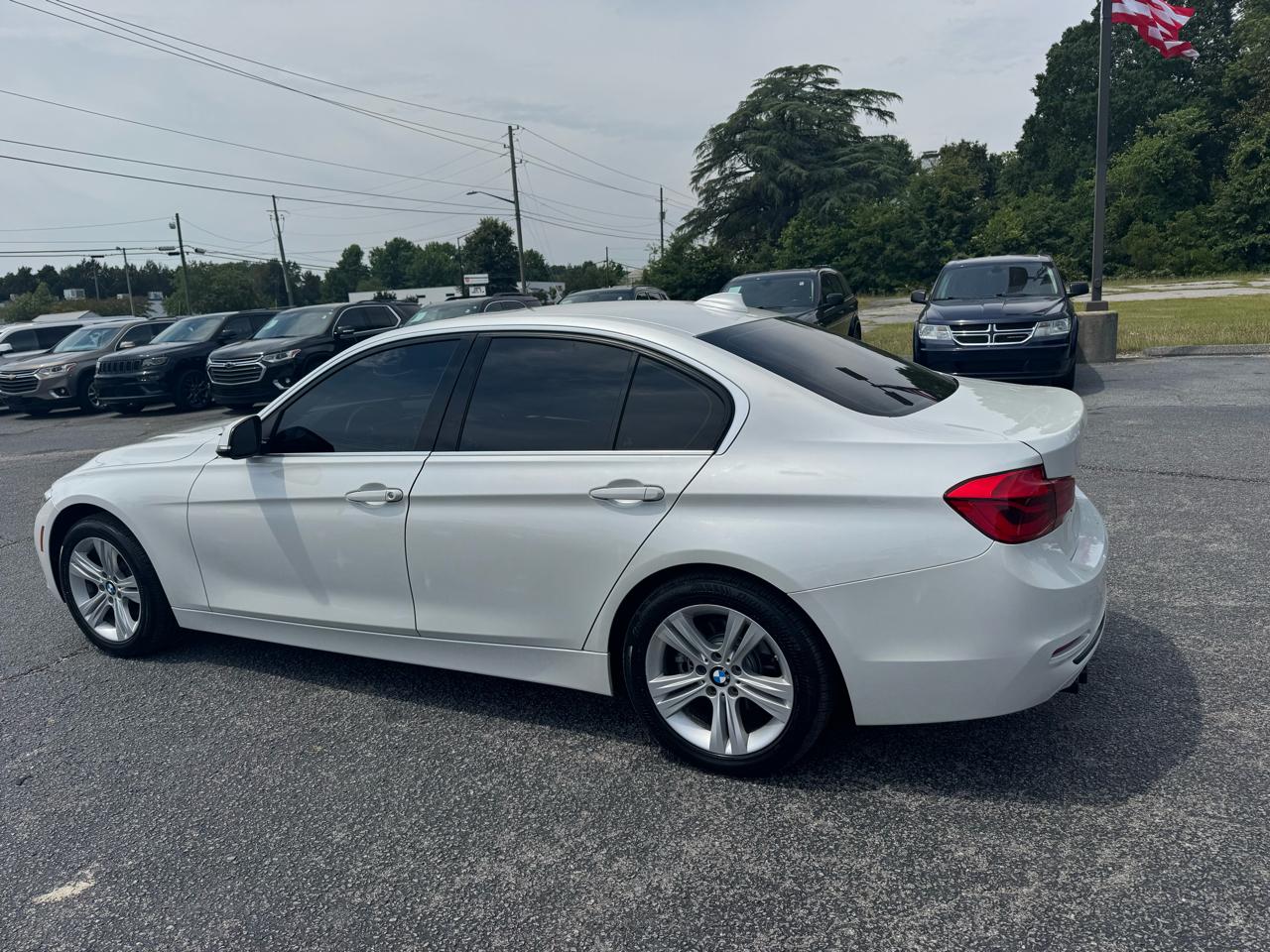 BMW 3 Series 330i Sedan 2018