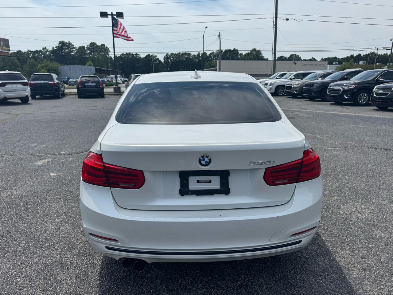 BMW 3 Series 330i Sedan 2018