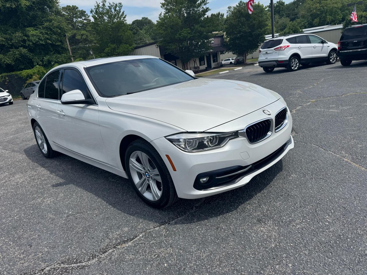 BMW 3 Series 330i Sedan 2018