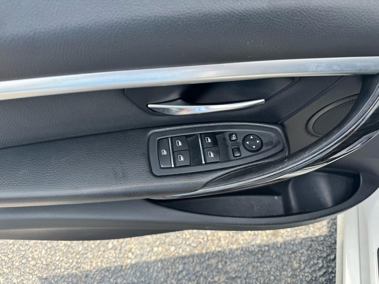BMW 3 Series 330i Sedan 2018