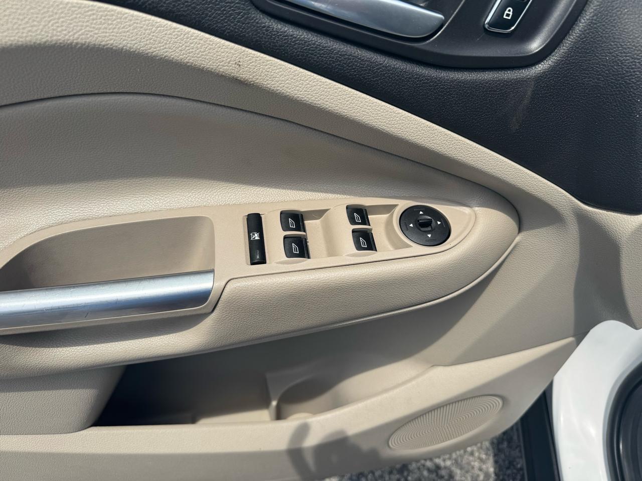 Ford Escape FWD 4dr SE 2014