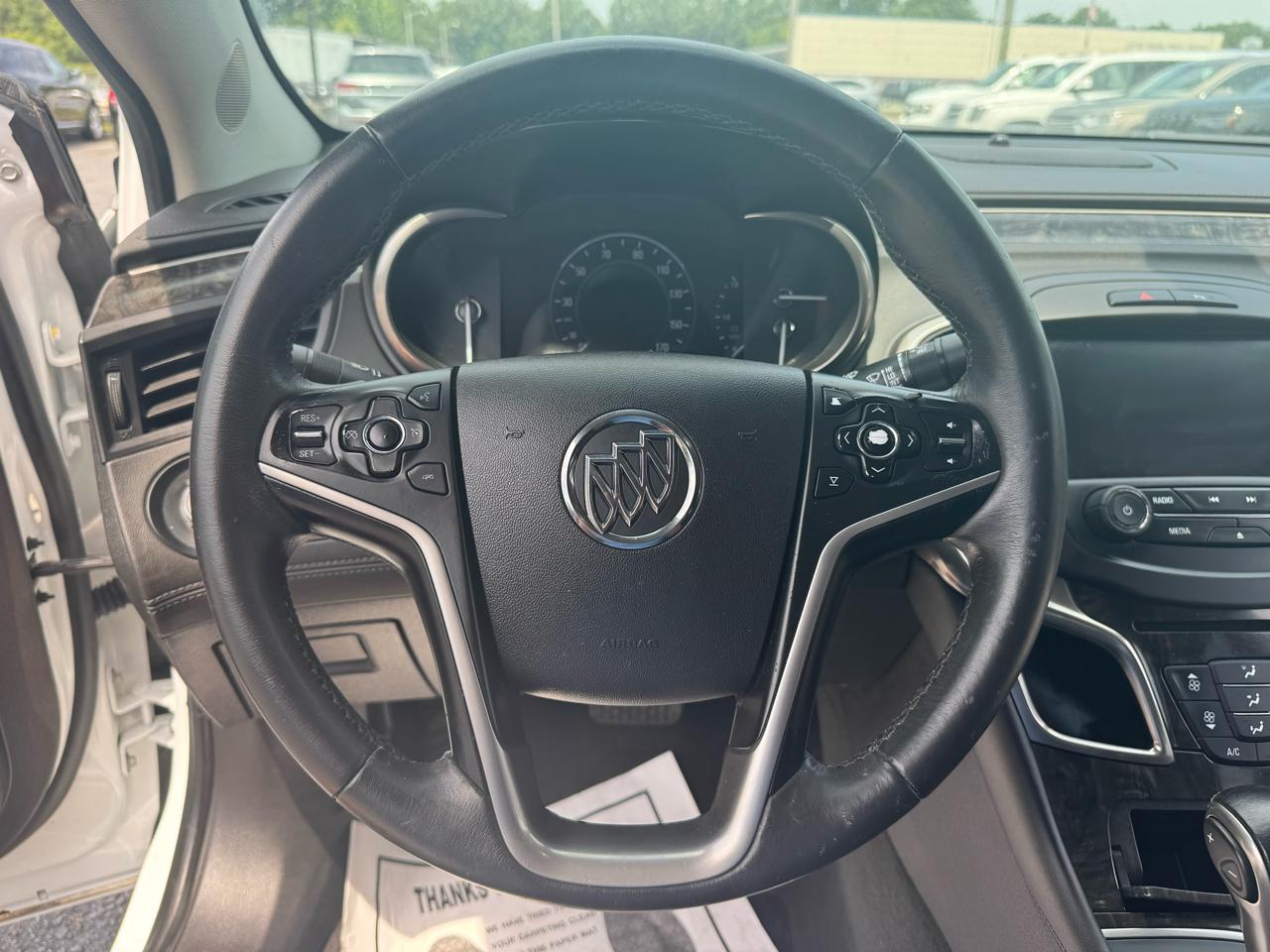 Buick LaCrosse 4dr Sdn Leather FWD 2016
