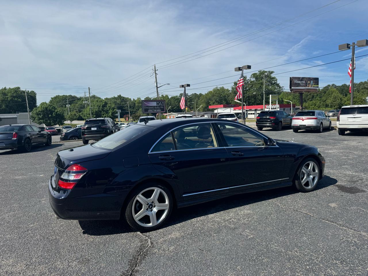 Mercedes-Benz S-Class 4dr Sdn 5.5L V8 RWD 2007