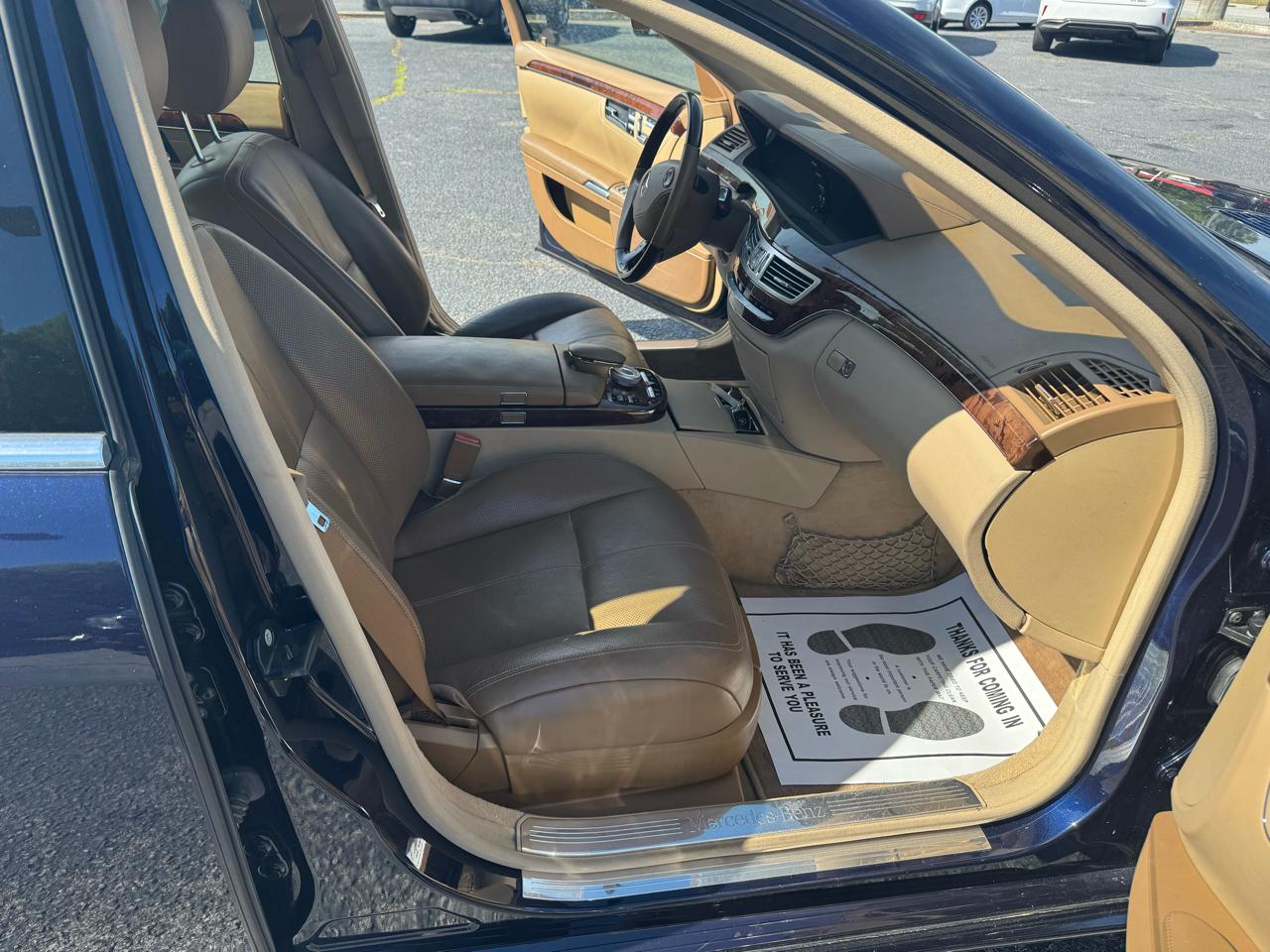 Mercedes-Benz S-Class 4dr Sdn 5.5L V8 RWD 2007