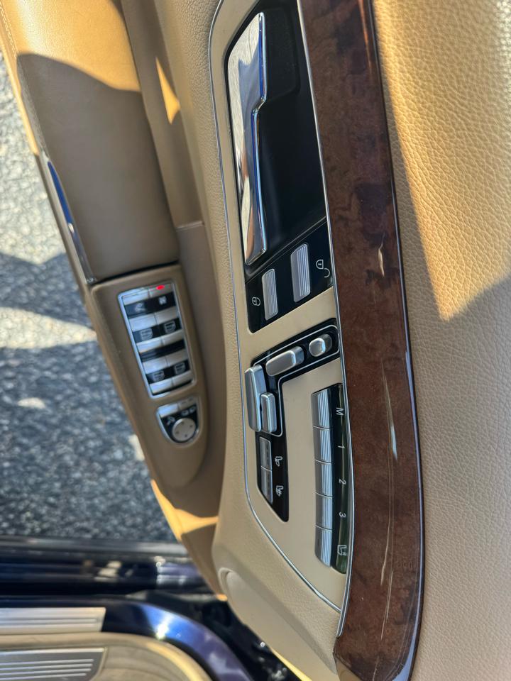 Mercedes-Benz S-Class 4dr Sdn 5.5L V8 RWD 2007