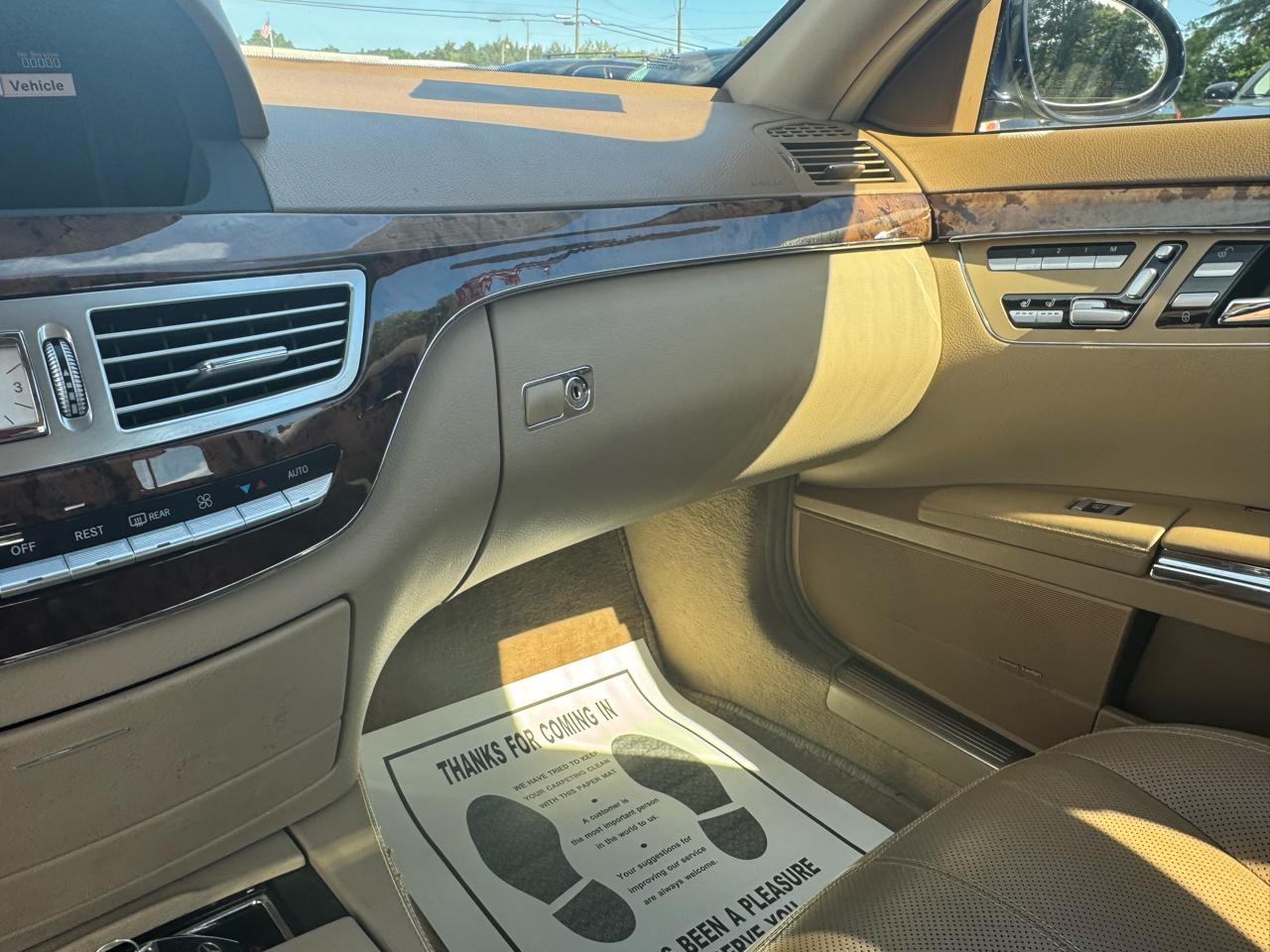 Mercedes-Benz S-Class 4dr Sdn 5.5L V8 RWD 2007