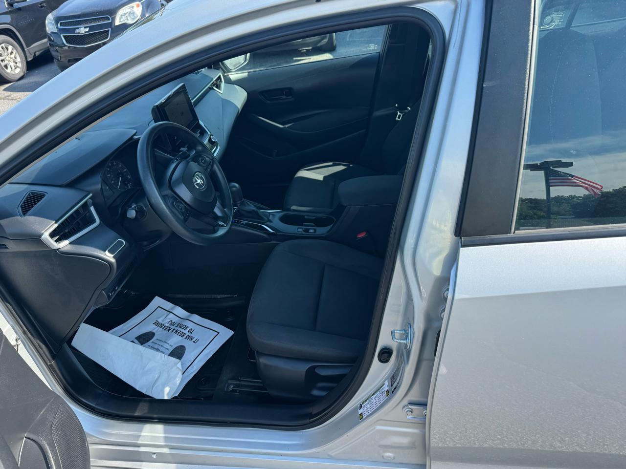 Toyota Corolla LE CVT (Natl) 2023