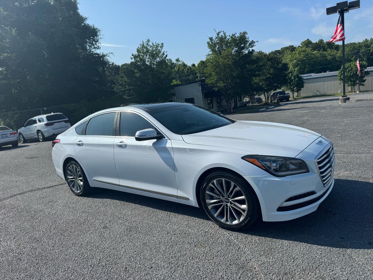 Hyundai Genesis 4dr Sdn V6 3.8L AWD 2015