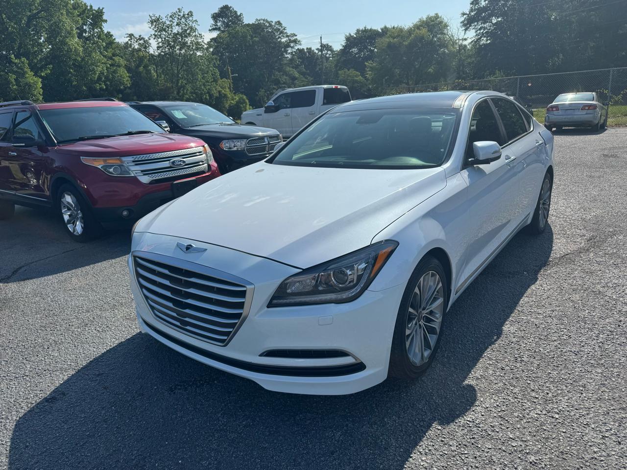 Hyundai Genesis 4dr Sdn V6 3.8L AWD 2015