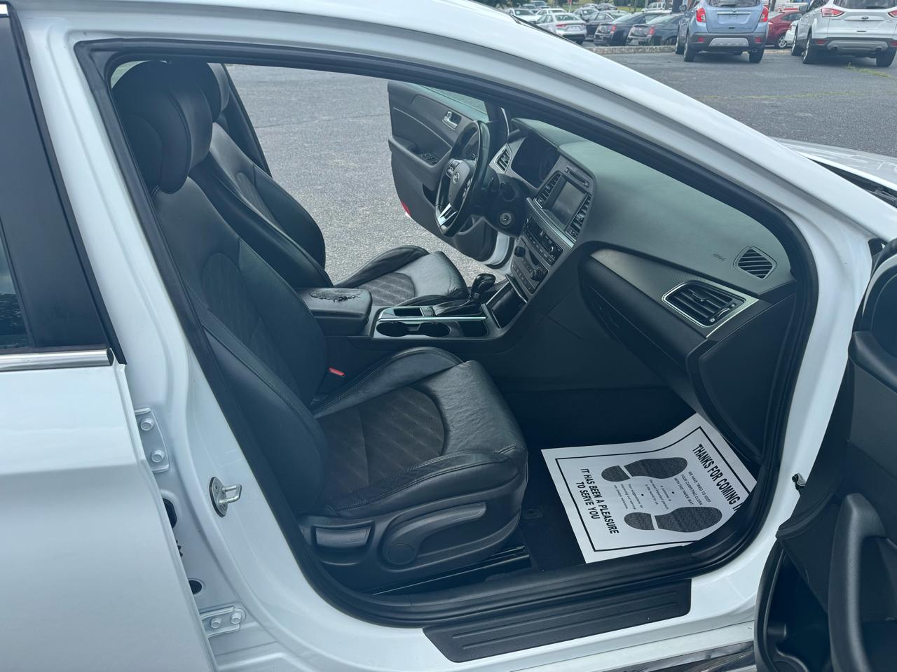 Hyundai Sonata Sport 2.0T w/Black 2017
