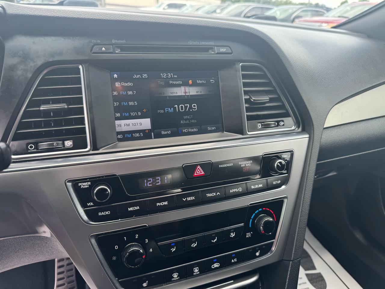 Hyundai Sonata Sport 2.0T w/Black 2017