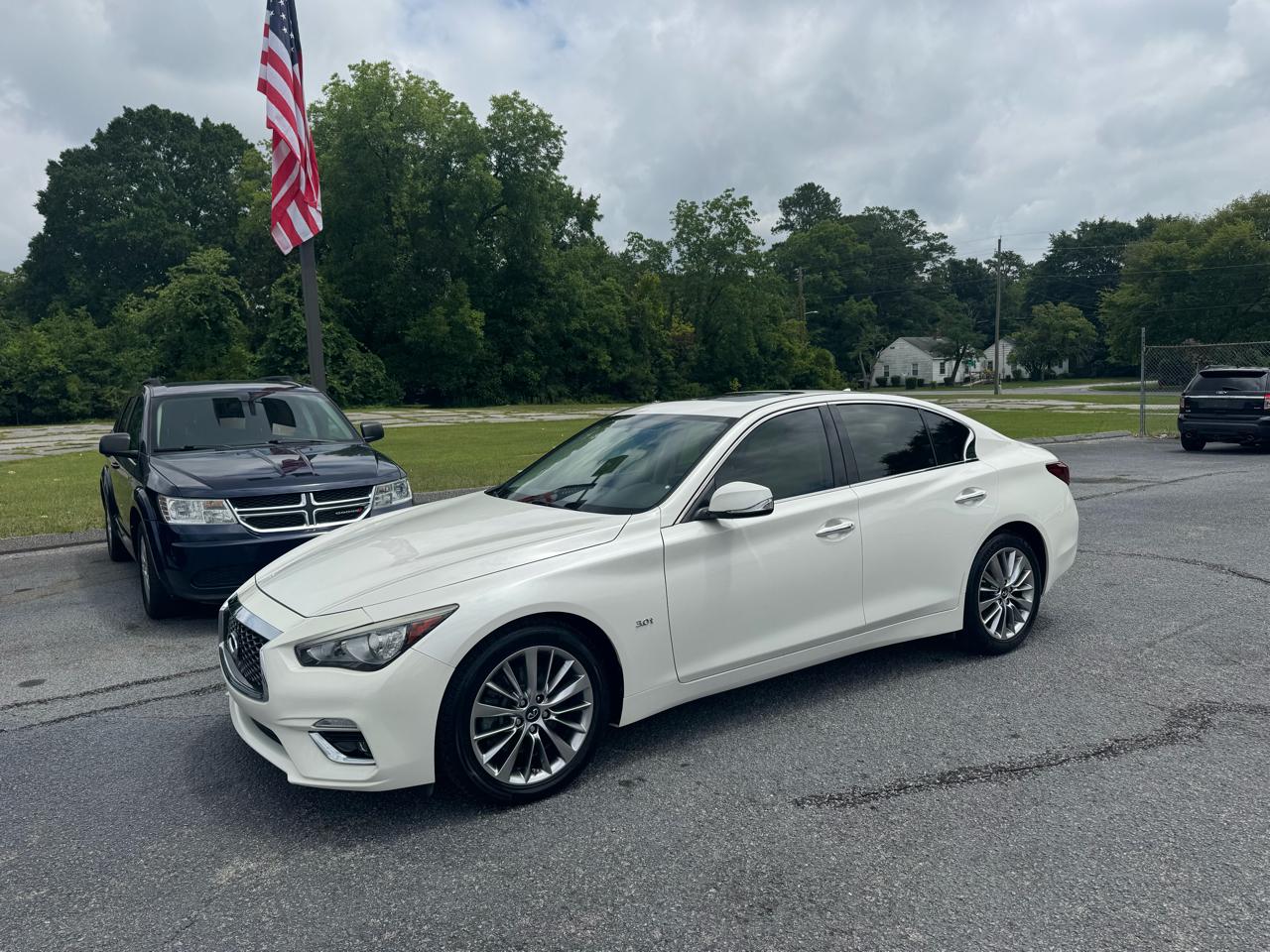 Infiniti Q50 3.0t LUXE AWD 2018