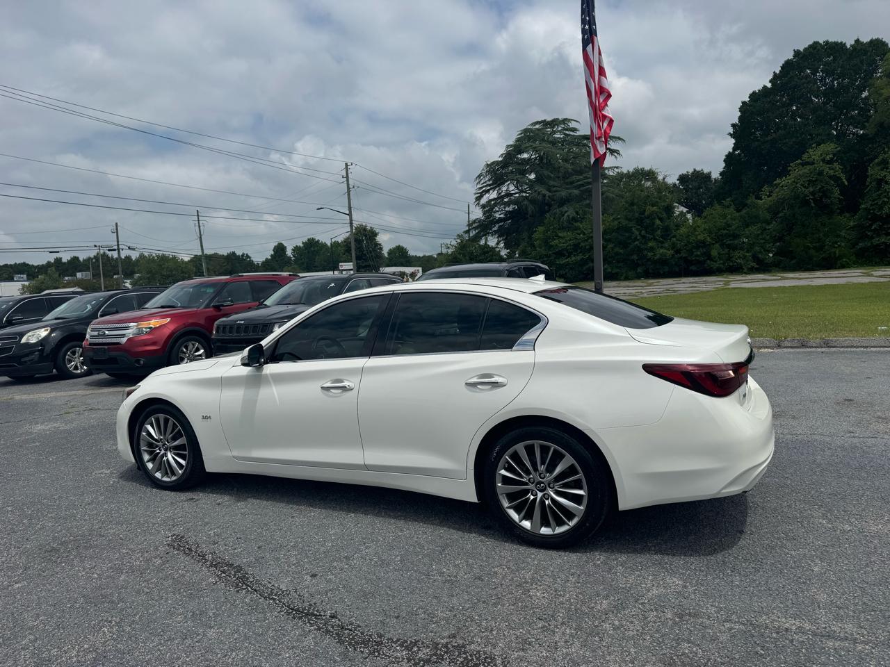Infiniti Q50 3.0t LUXE AWD 2018