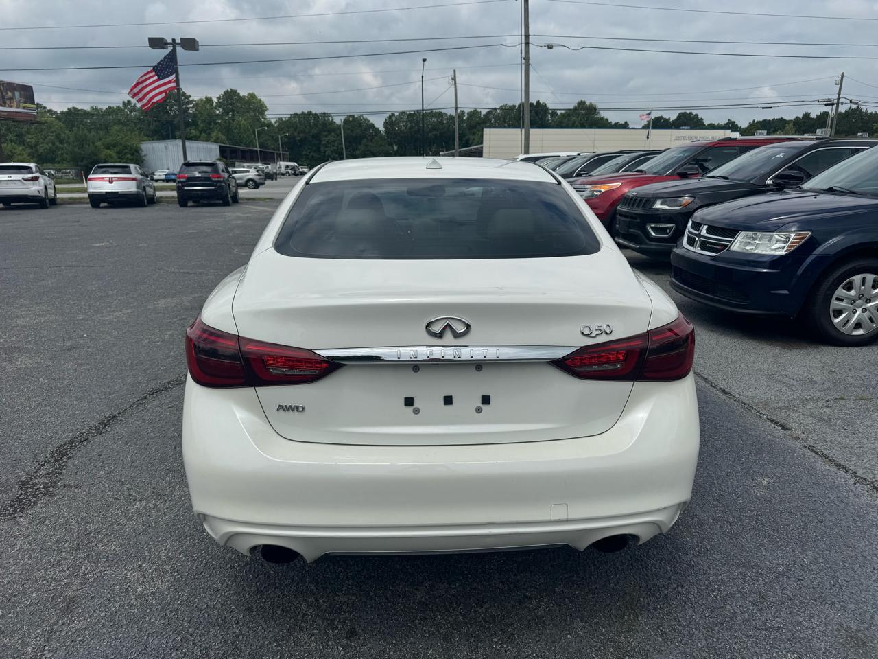 Infiniti Q50 3.0t LUXE AWD 2018