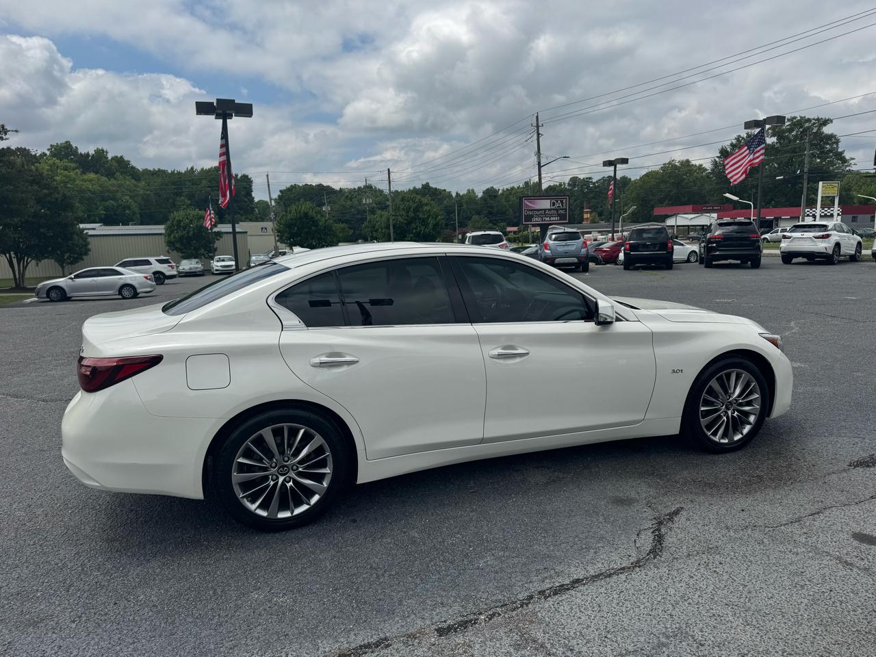 Infiniti Q50 3.0t LUXE AWD 2018