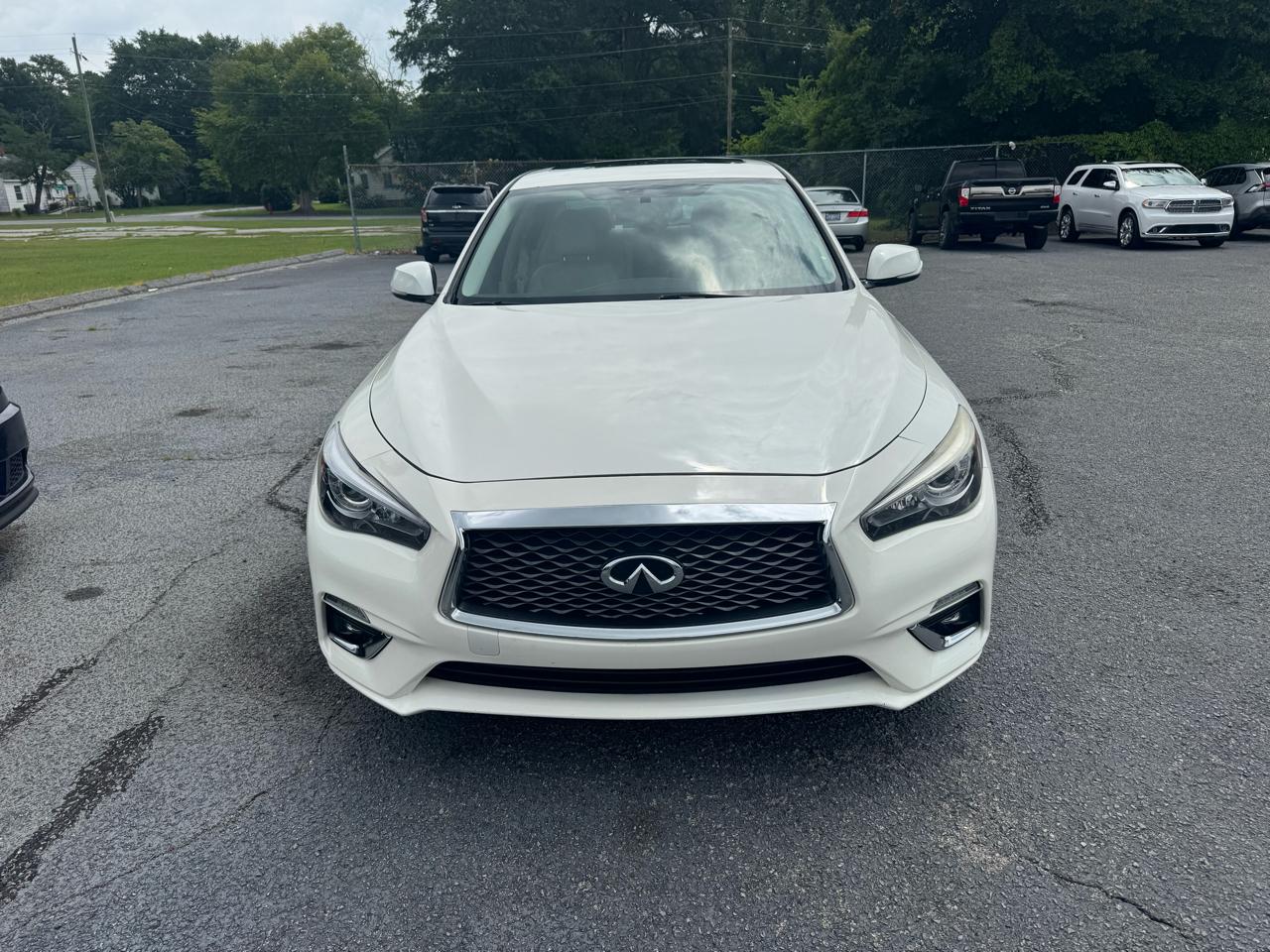 Infiniti Q50 3.0t LUXE AWD 2018