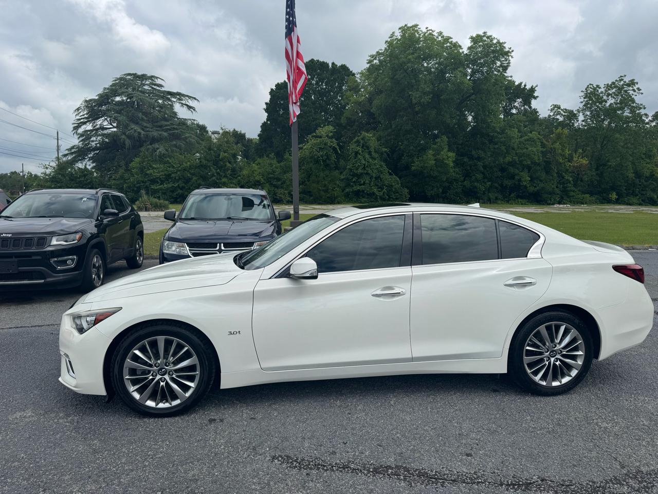 Infiniti Q50 3.0t LUXE AWD 2018