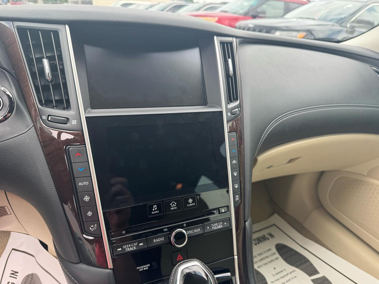 Infiniti Q50 3.0t LUXE AWD 2018