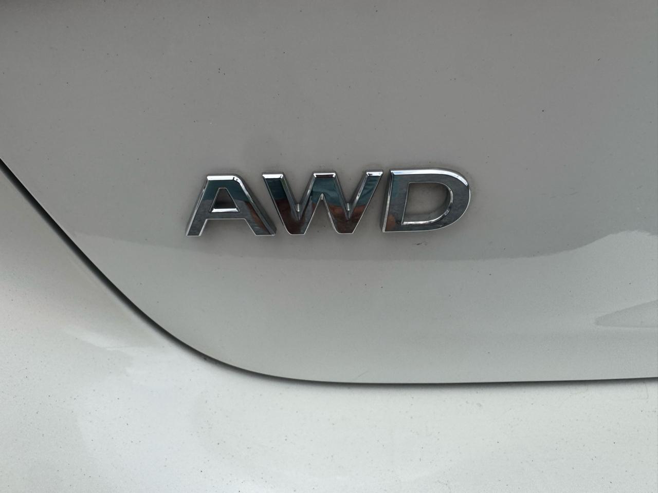 Infiniti Q50 3.0t LUXE AWD 2018