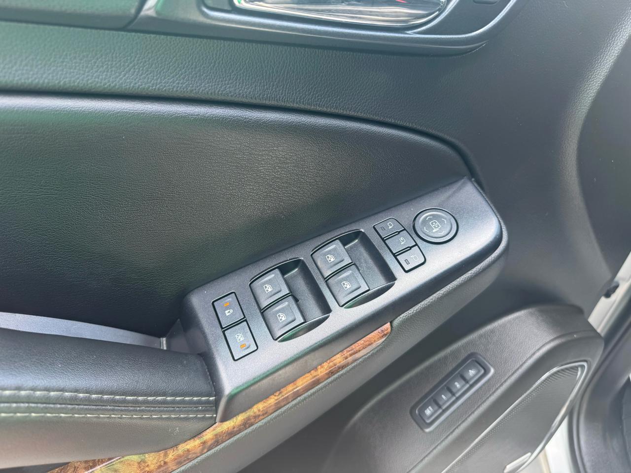 Chevrolet Tahoe 4WD 4dr Premier 2017