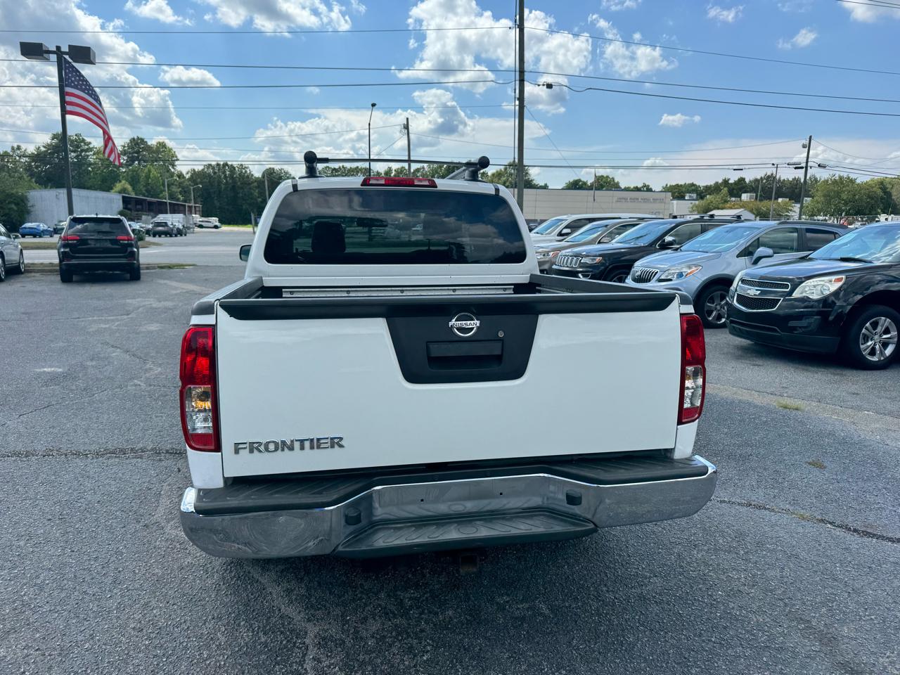 Nissan Frontier 4WD Crew Cab SWB Auto SL 2011