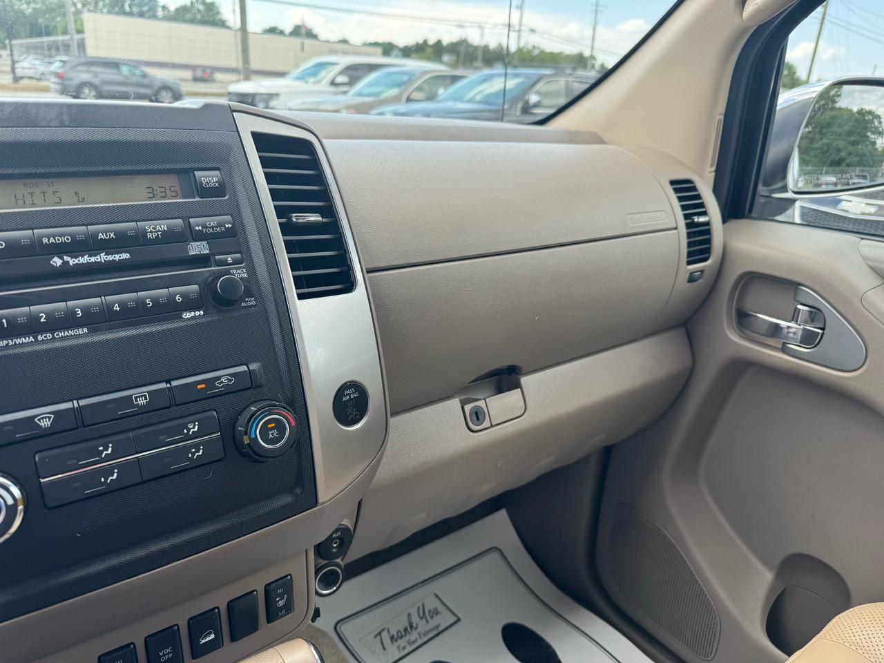 Nissan Frontier 4WD Crew Cab SWB Auto SL 2011