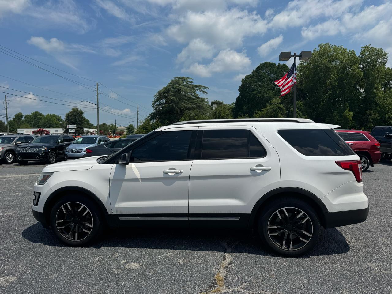 Ford Explorer XLT FWD 2017