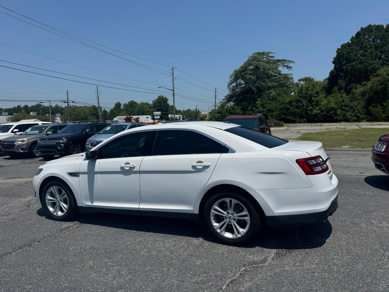 Ford Taurus SE FWD 2017