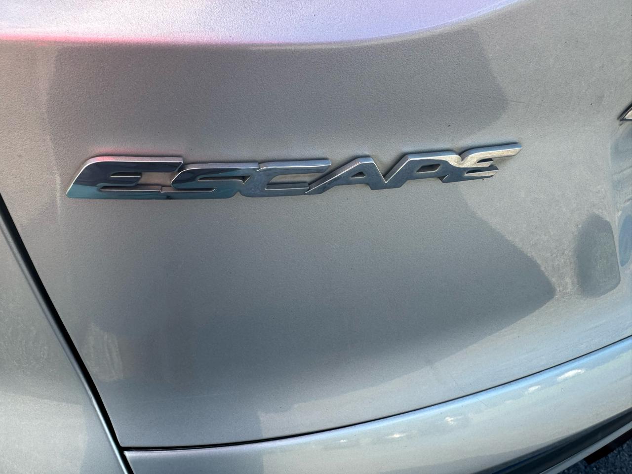 Ford Escape FWD 4dr Titanium 2015