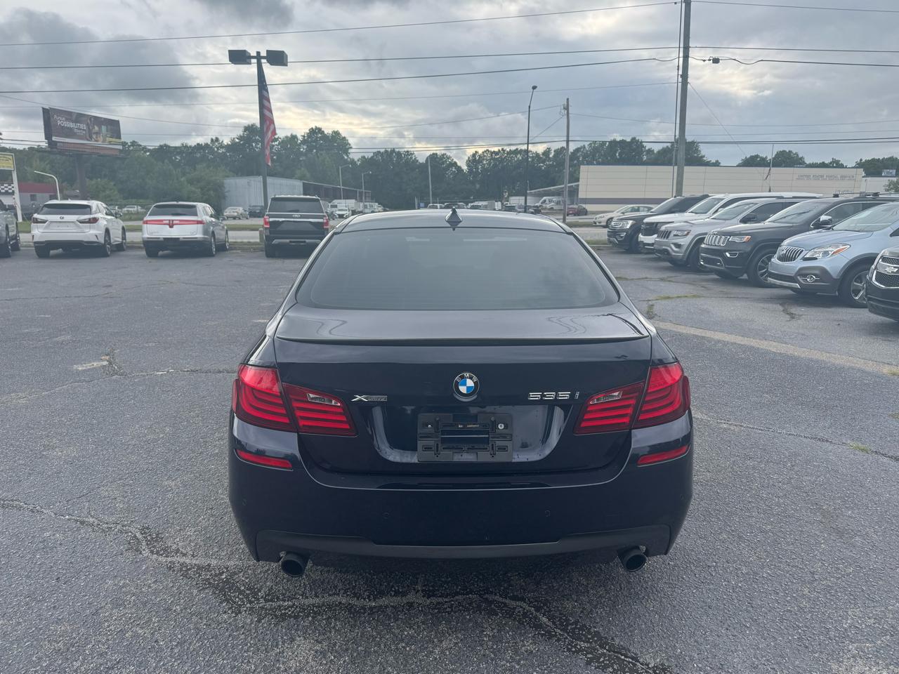 BMW 5 Series 4dr Sdn 535i xDrive AWD 2013