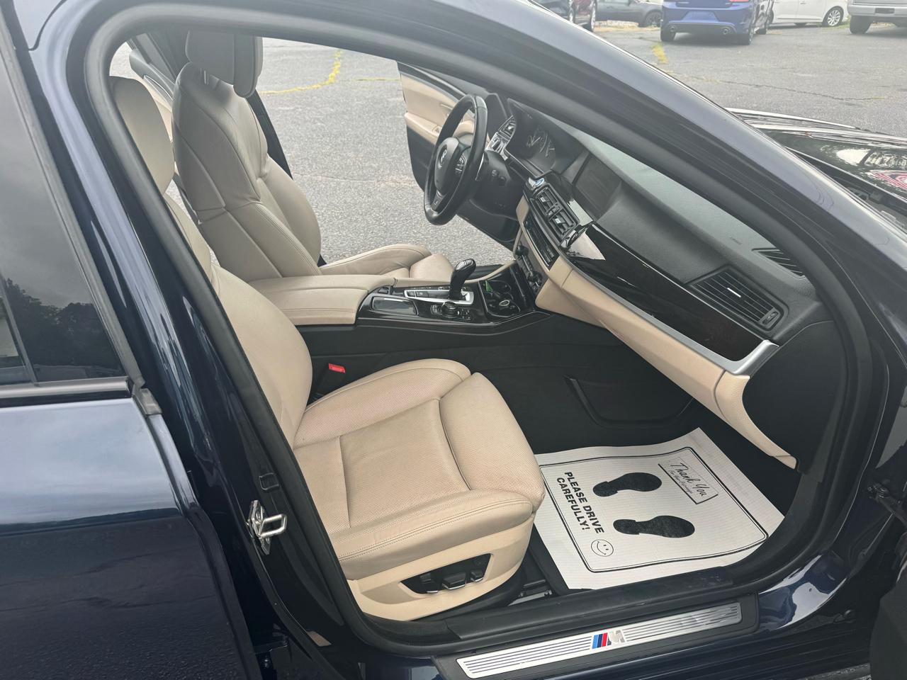BMW 5 Series 4dr Sdn 535i xDrive AWD 2013