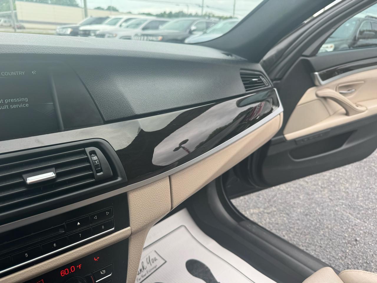 BMW 5 Series 4dr Sdn 535i xDrive AWD 2013