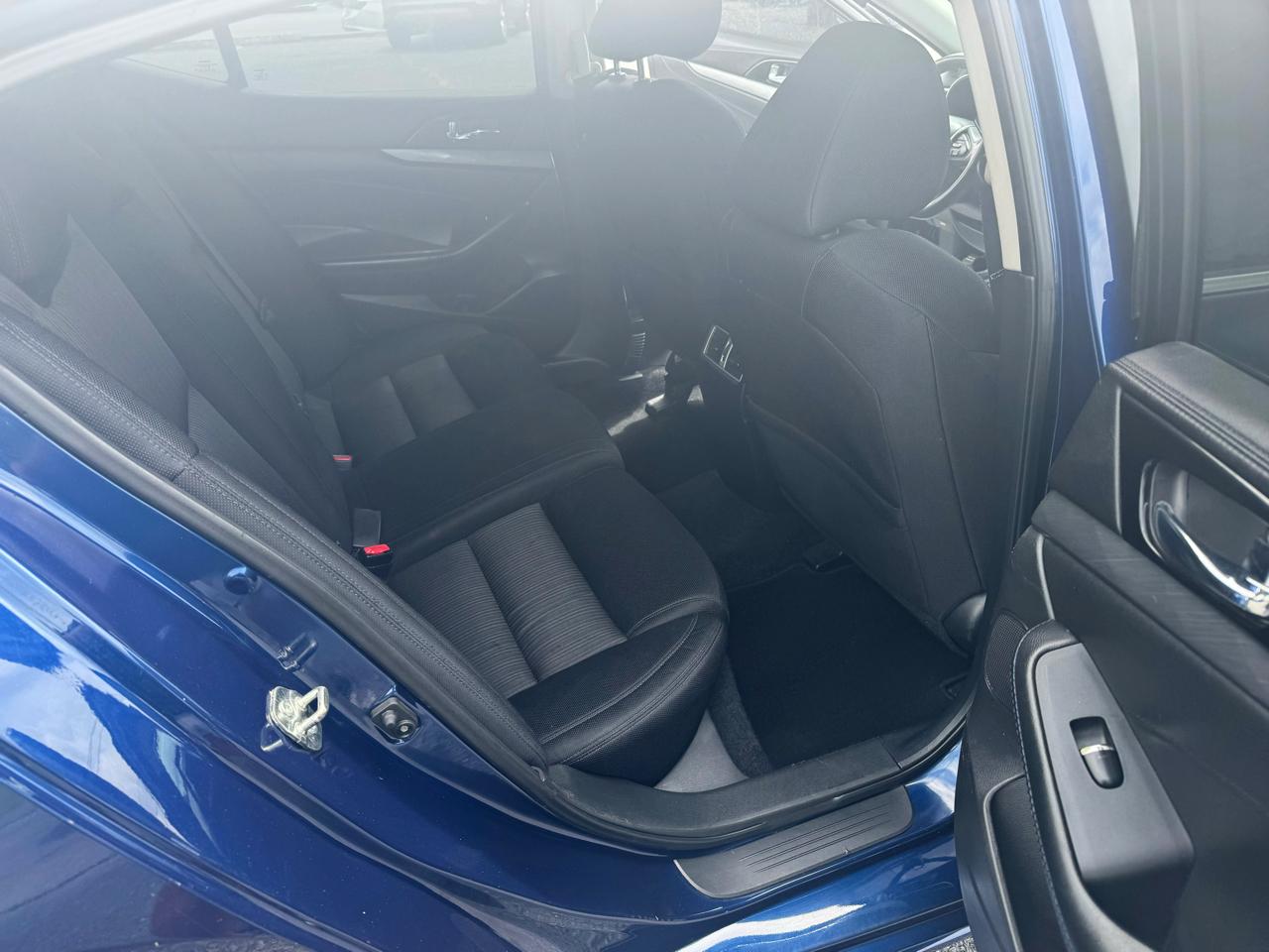 Nissan Maxima S 3.5L 2017