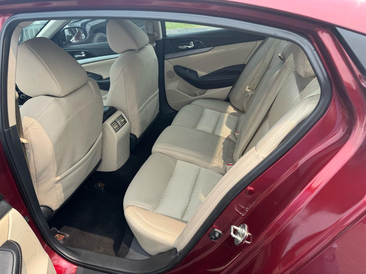 Nissan Maxima S 3.5L 2017
