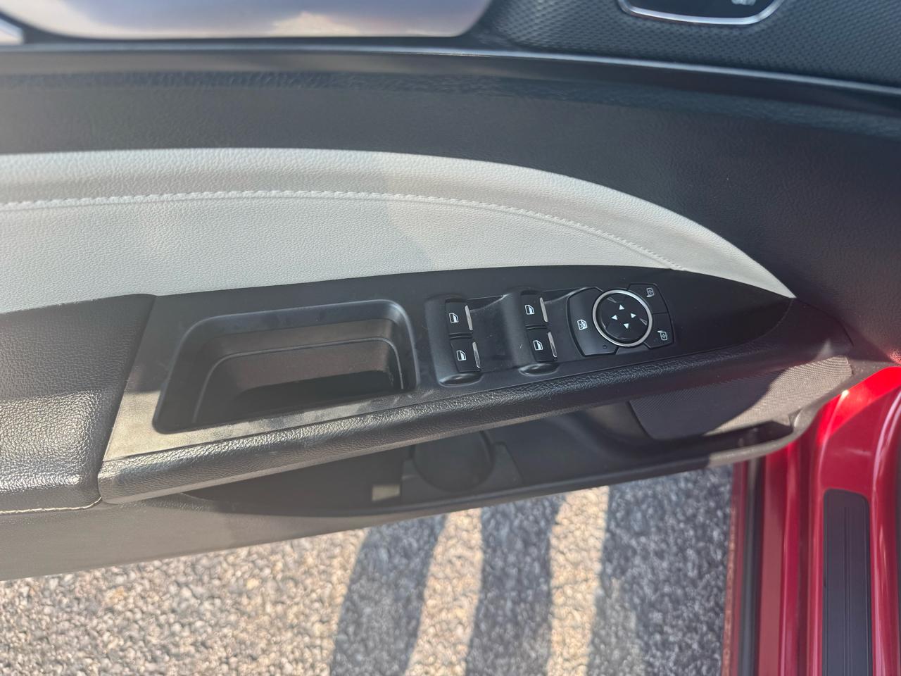 Ford Fusion Titanium FWD 2017