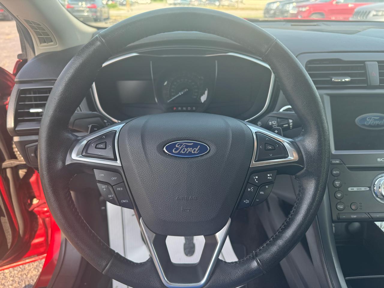 Ford Fusion Titanium FWD 2017