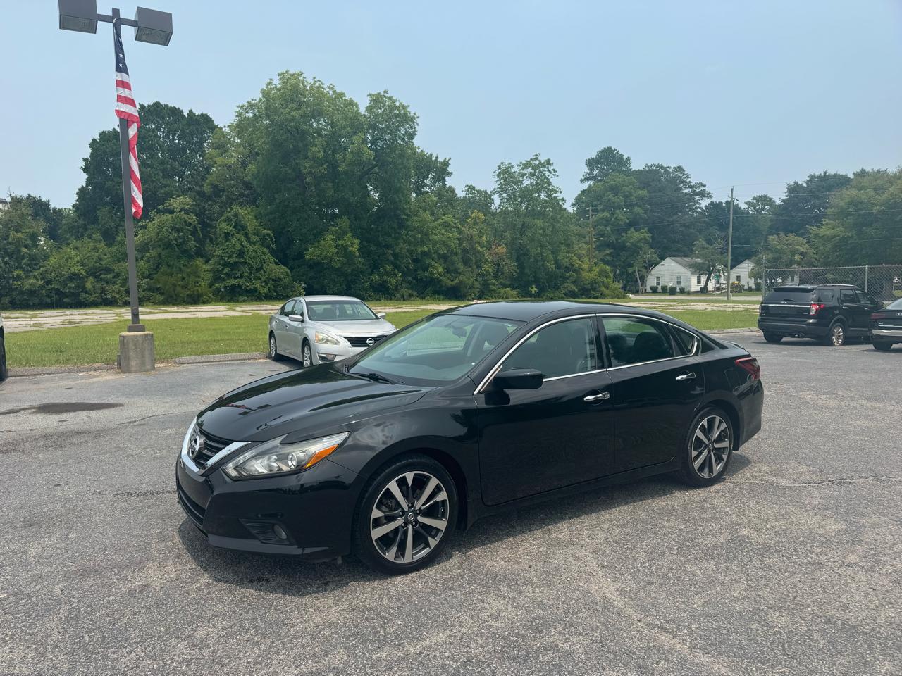 Nissan Altima 2.5 SR Sedan 2017