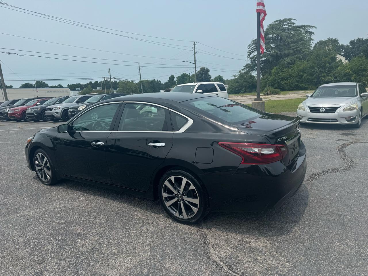 Nissan Altima 2.5 SR Sedan 2017