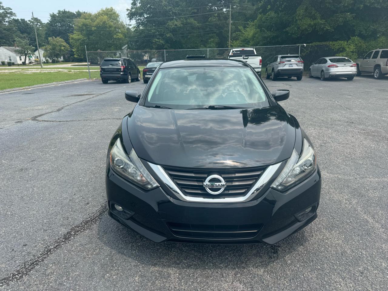 Nissan Altima 2.5 SR Sedan 2017